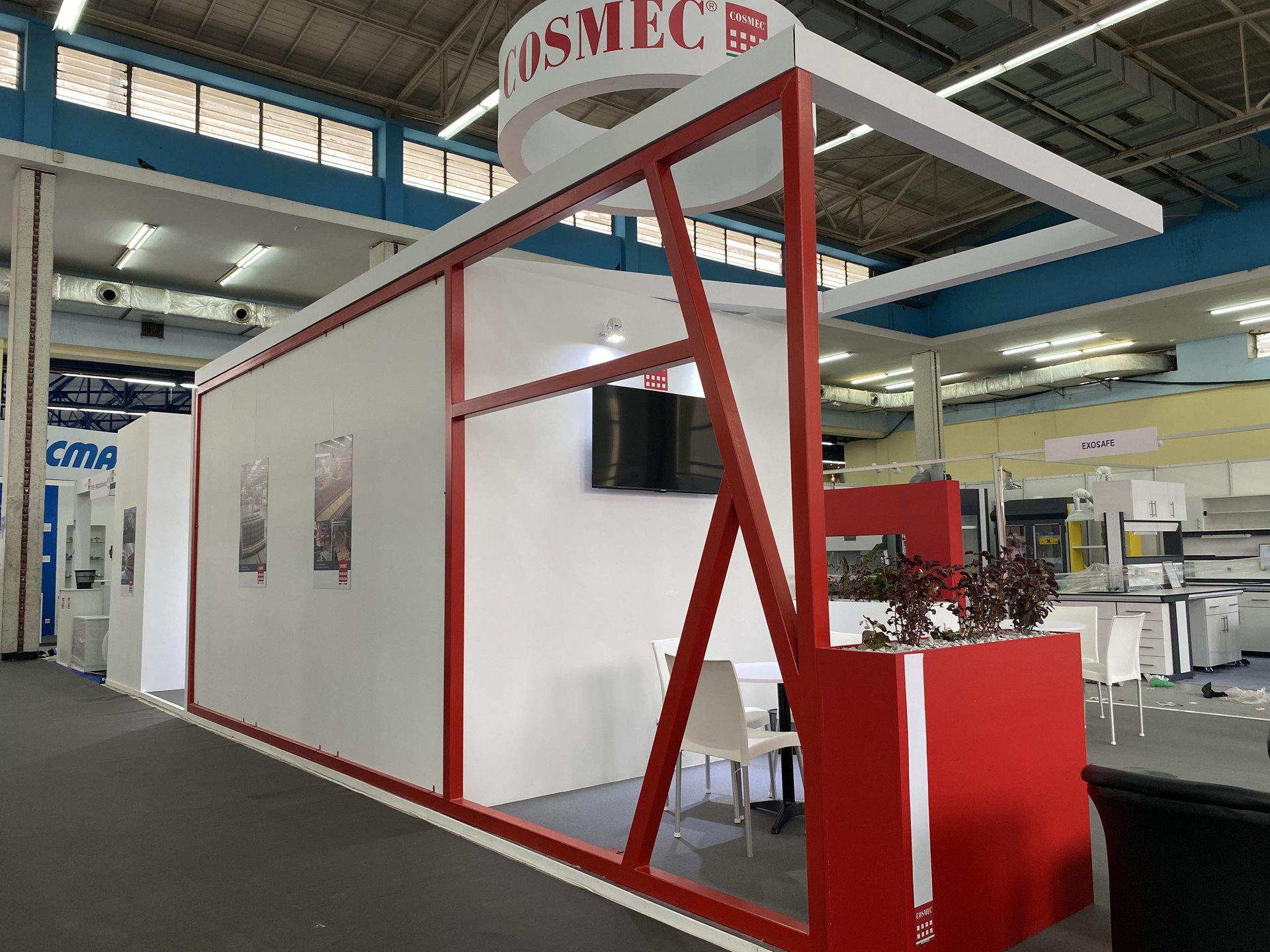 Stand Cosmec Italie à Batimatec